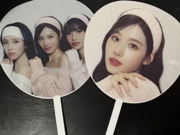 TWICE MISAMO 모모 사나 미나 부채