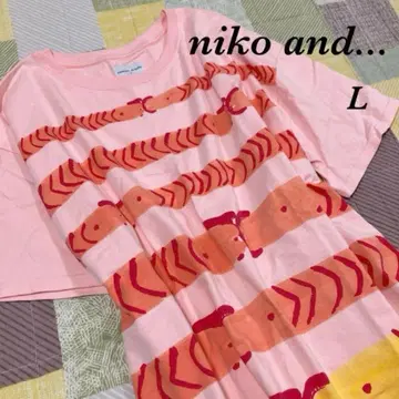 [ niko and - ] 츠모리치사토 콜라보 스네이크 보더 T셔츠