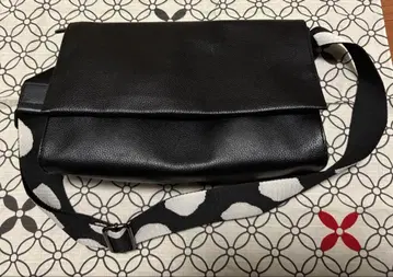 ear PAPILLONNER 와이드 테이프 숄더백/바디백