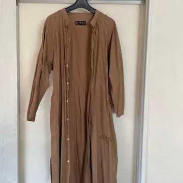 CUBE SUGAR 베이지 롱 셔츠 원피스