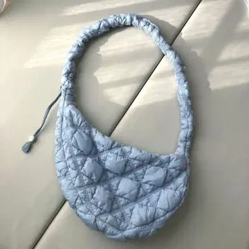 CARLYN 퀼팅 백 블루