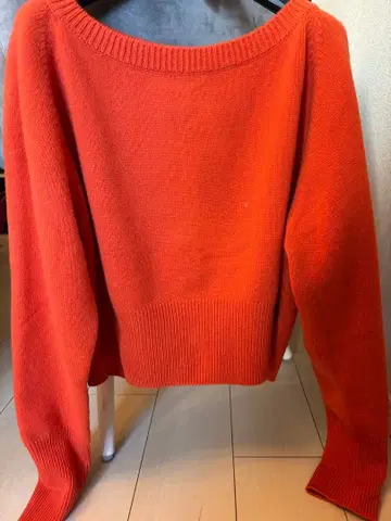 FOXEY Boutique 캐시미어 100% 오렌지 계열 스웨터 38