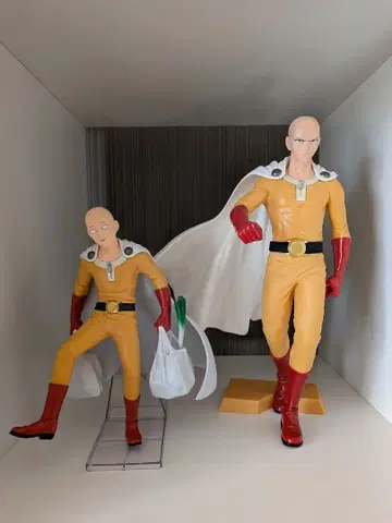 원펀맨 사이타마 피규어 2체 세트