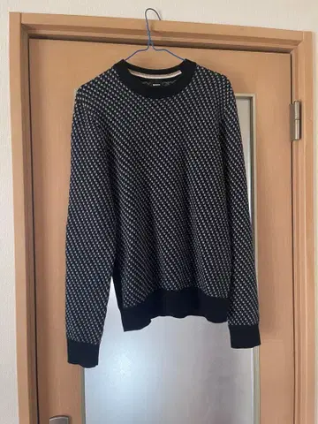 BOSS 니트 스웨터