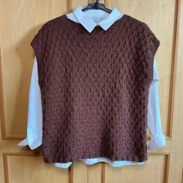 실크 메리노 손뜨개질 니트 베스트 (하자품)