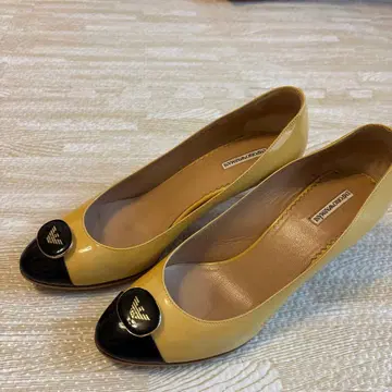 엠포리오 아르마니 펌프스