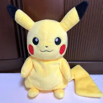 봉제 인형 안아줘! 피카츄