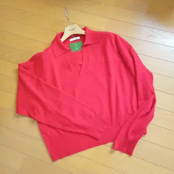 새상품 FREAK'S STORE 레드 V넥 니트