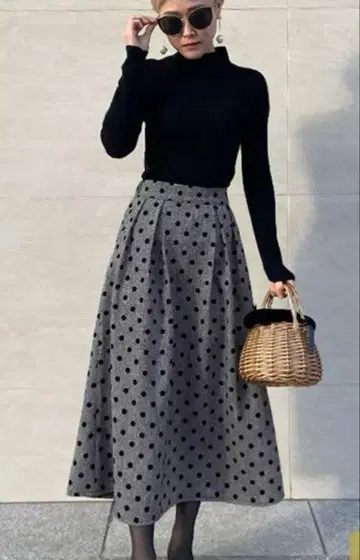 JENNE 제누 울 플로키 도트 스커트