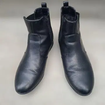 블랙 가죽 사이드 고어 부츠