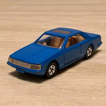 토미카 닛산 스카이라인 2000 터보 GT-ES No.20 1/65