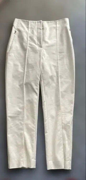 새상품급 에포카 크림색 슬랙스 40사이즈
