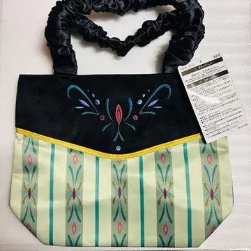 디즈니 판타지 스프링스 대관식 아나와 눈의 여왕 토트백