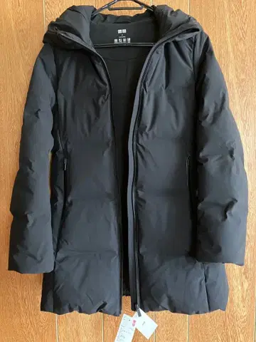 UNIQLO 심리스 다운 자켓 블랙 S 사이즈