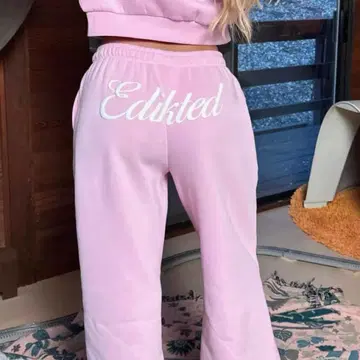 정말 귀여운 Edikted 스웨트 팬츠 핑크 미사용품