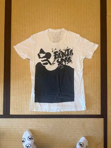 코넬리우스 T셔츠