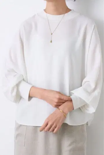 BEARDSLEY 니트 콤비 돌먼 블라우스