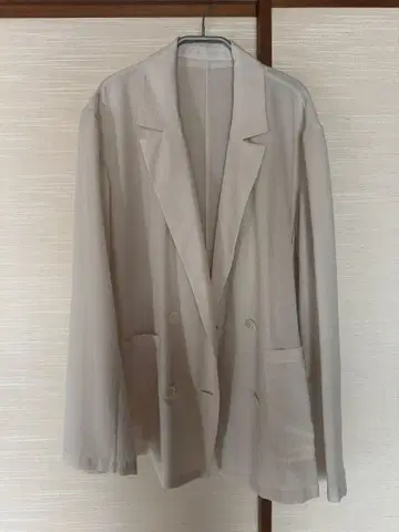 [ 미사용 ] 화이트 테일러드 자켓 F 사이즈