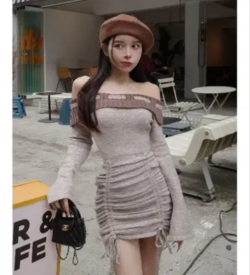 다리치 오프숄더 스티치 니트 미니 원피스