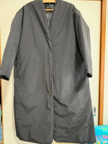 블랙 롱 코트 나일론 소재