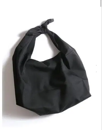 Dulcamara | 두르카마라 25SS 요소이 토트백