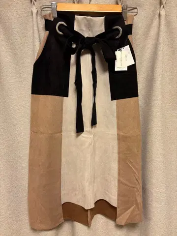 [ 미사용 새상품 ] GALLARDAGALANTE 개럴개런트 배색 스커트