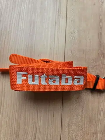 FUTABA 넥스트랩