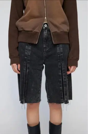 [ 새상품급 ] 라구아젬 하프 팬츠 M