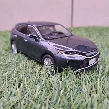 도요타 하리어 컬러 샘플 1K9