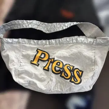 70s 뉴스 페이퍼 백 Press 빈티지