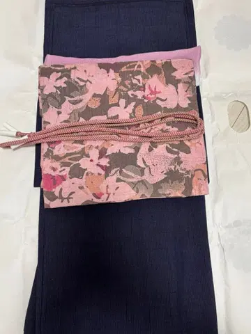 네이비 컬러의 명주와 로우케츠 염색 오비