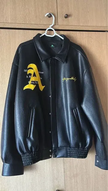 AFGK 바시티 자켓