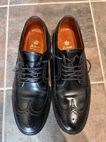 할인 불가 Alden 블랙 가죽 솔 8.5 D 윙팁 9751