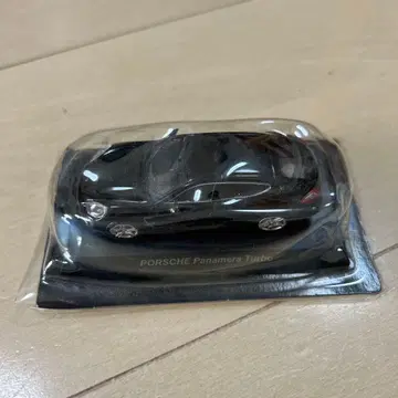 포르쉐 파나메라 터보 미니카