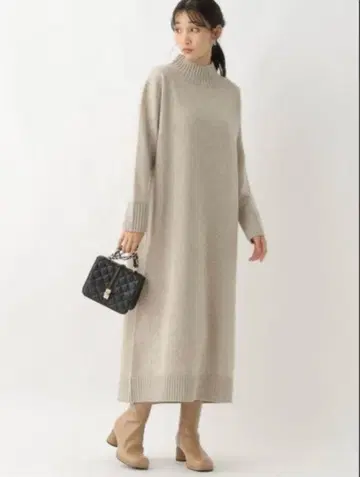 [ 새상품급 ] 아파트 바이 로리즈 하이넥 니트 롱 원피스 그레이 M