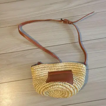 ships 스트로우 가죽 원형 바스켓백