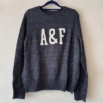 Abercrombie & Fitch 다크 그레이 니트 M