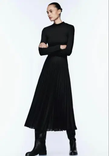 ZARA 자라 대비 플리츠 미디 원피스 / 도킹