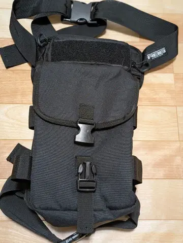 리바레이 RBB 락 쇼어 레그백