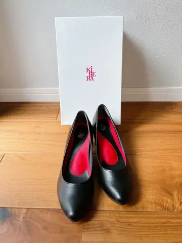 [ 미사용 새상품 ] KiBERA 블랙 펌프스