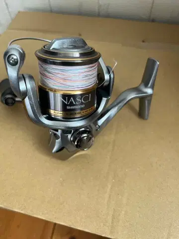 SHIMANO NASCI 2500S 스피닝 릴