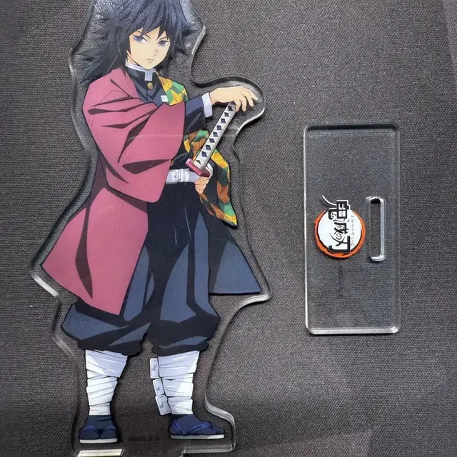 기유 아크릴 스탠드 판매해요