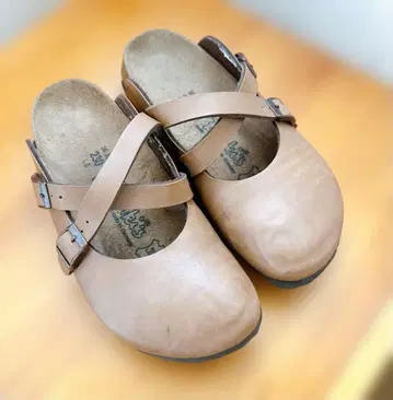 BIRKENSTOCK 베이지 클로그 샌들 36-37