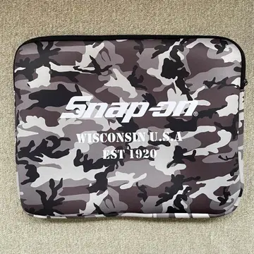 Snap-on 카모 패턴 컴퓨터 케이스 클러치백 새상품 스냅온