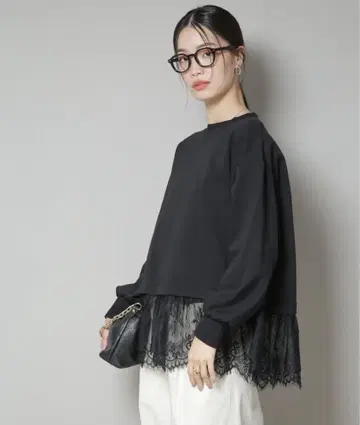 나노 유니버스 밑단 레이스 콤비 페플럼 컷 상의 새상품