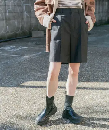 KBF 핀턱 숏팬츠