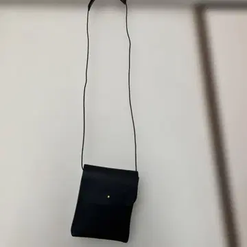 블랙 가죽 미니백