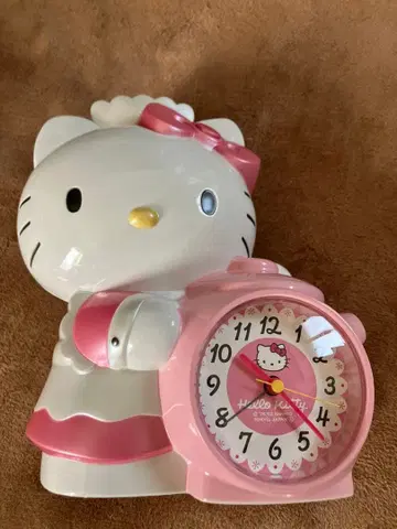 헬로키티 알람 시계 하자품