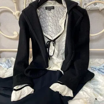 질스튜어트 니트탑