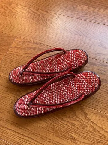 비즈 장식 빨간색 조리